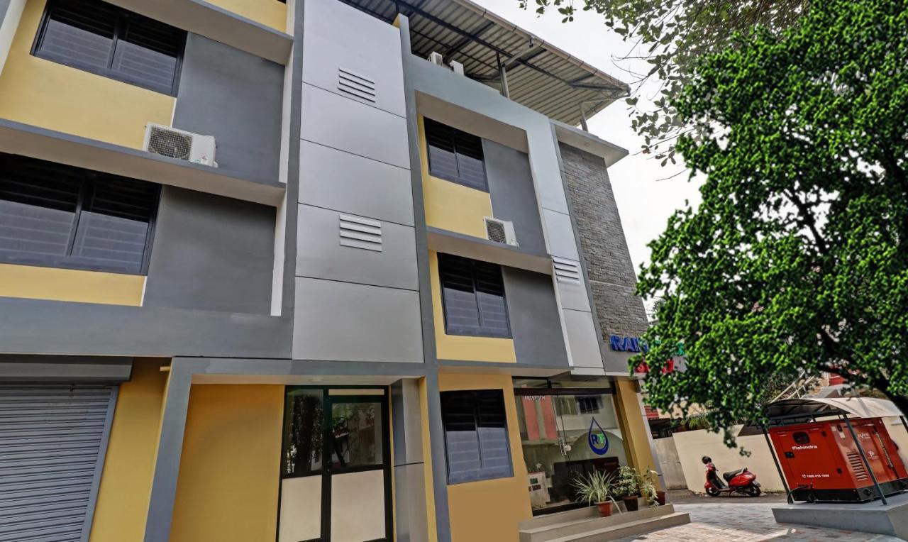 Itsy Hotels Rain Tulsi Stayz, Palarivattom Junction Kochi Exterior photo